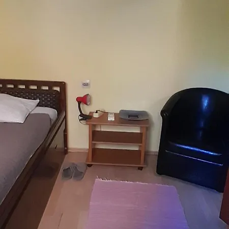 Airport And Apartmants