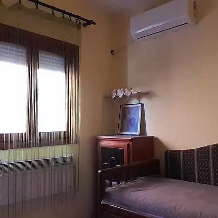 Διαμέρισμα Airport And Apartmants Βελιγράδι